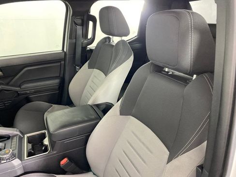 Used 2024 Toyota Tacoma TRD Sport image 9