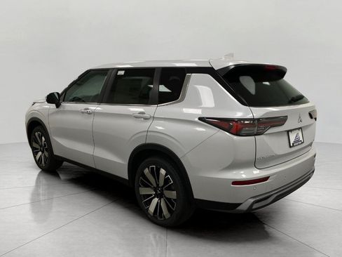 New 2026 Mitsubishi Outlander SE AWD/4WD image 43