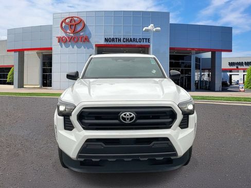 Used 2024 Toyota Tacoma SR RWD image 3