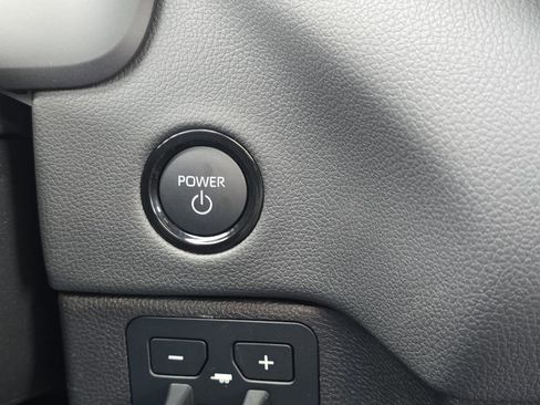 New 2025 Toyota Tundra Limited image 27