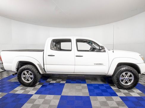 Used 2012 Toyota Tacoma PreRunner w/ SR5 Pkg image 3