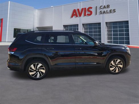 Used 2025 Volkswagen Atlas SE image 7