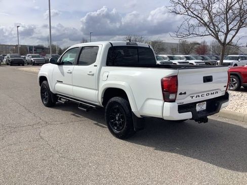 Used 2021 Toyota Tacoma SR5 w/ Technology Package AWD/4WD image 7