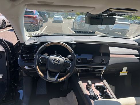 New 2026 Lexus RX 450h AWD image 10