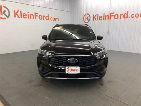 Used 2025 Ford Escape ST-Line w/ Equipment Group 301A image 2