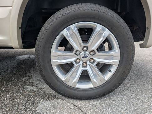 Used 2017 Ford F150 Platinum w/ Equipment Group 701A Luxury image 27