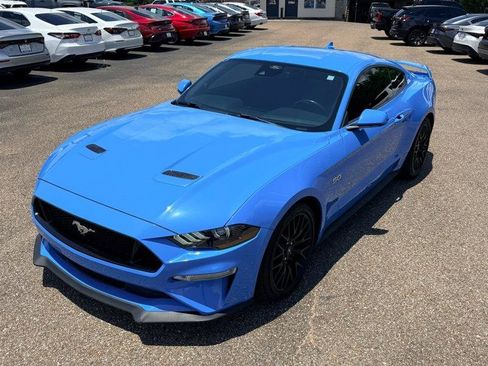 Used 2022 Ford Mustang GT w/ GT Performance Package RWD image 11