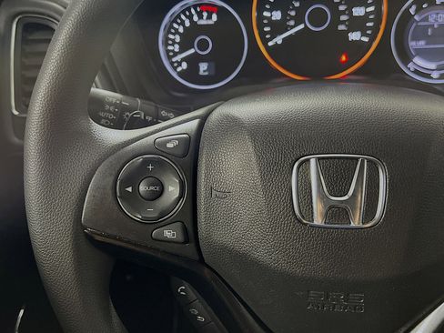 Used 2016 Honda HR-V EX image 19