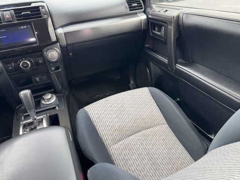 Used 2014 Toyota 4Runner SR5 image 16