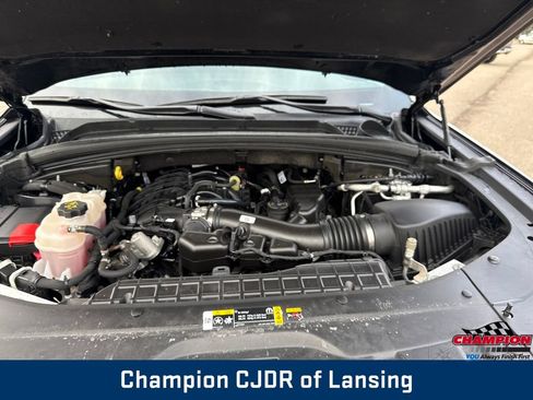 Used 2023 Jeep Grand Cherokee L Laredo image 24