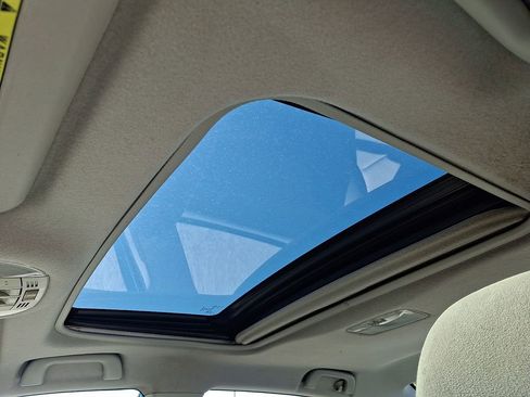 Used 2010 Toyota Corolla FWD image 14
