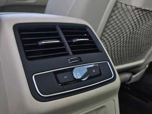 Used 2021 Audi A4 2.0T Premium w/ Convenience Package AWD/4WD image 17