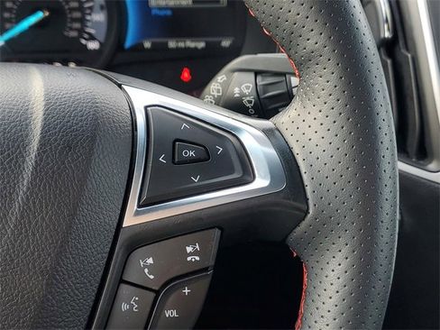 Certified 2024 Ford Edge ST-Line image 19