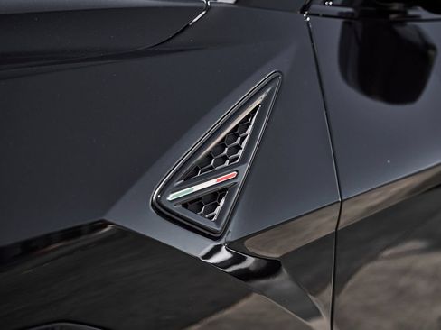 Used 2022 Lamborghini Urus AWD/4WD image 8