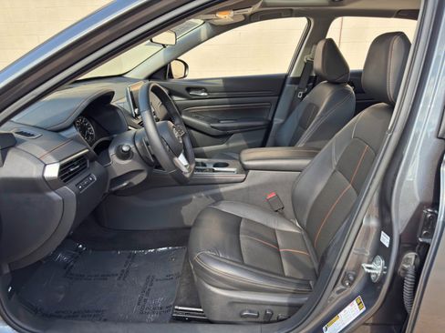 Used 2021 Nissan Altima 2.0 SR FWD image 16