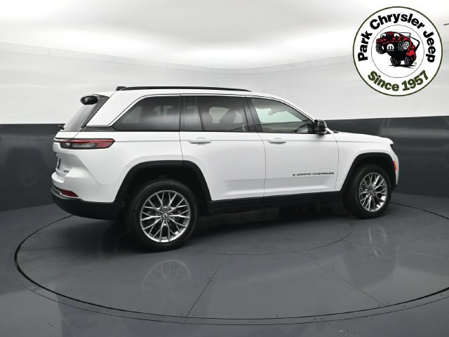 New 2027 Jeep Grand Cherokee Limited AWD/4WD image 6