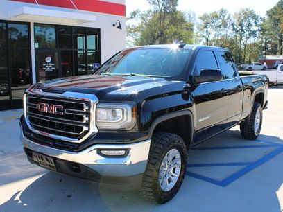 Used 2017 GMC Sierra 1500 SLE w/ SLE Value Package