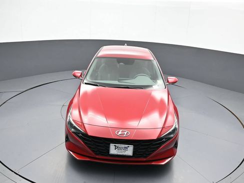 Certified 2021 Hyundai Elantra SEL FWD image 34
