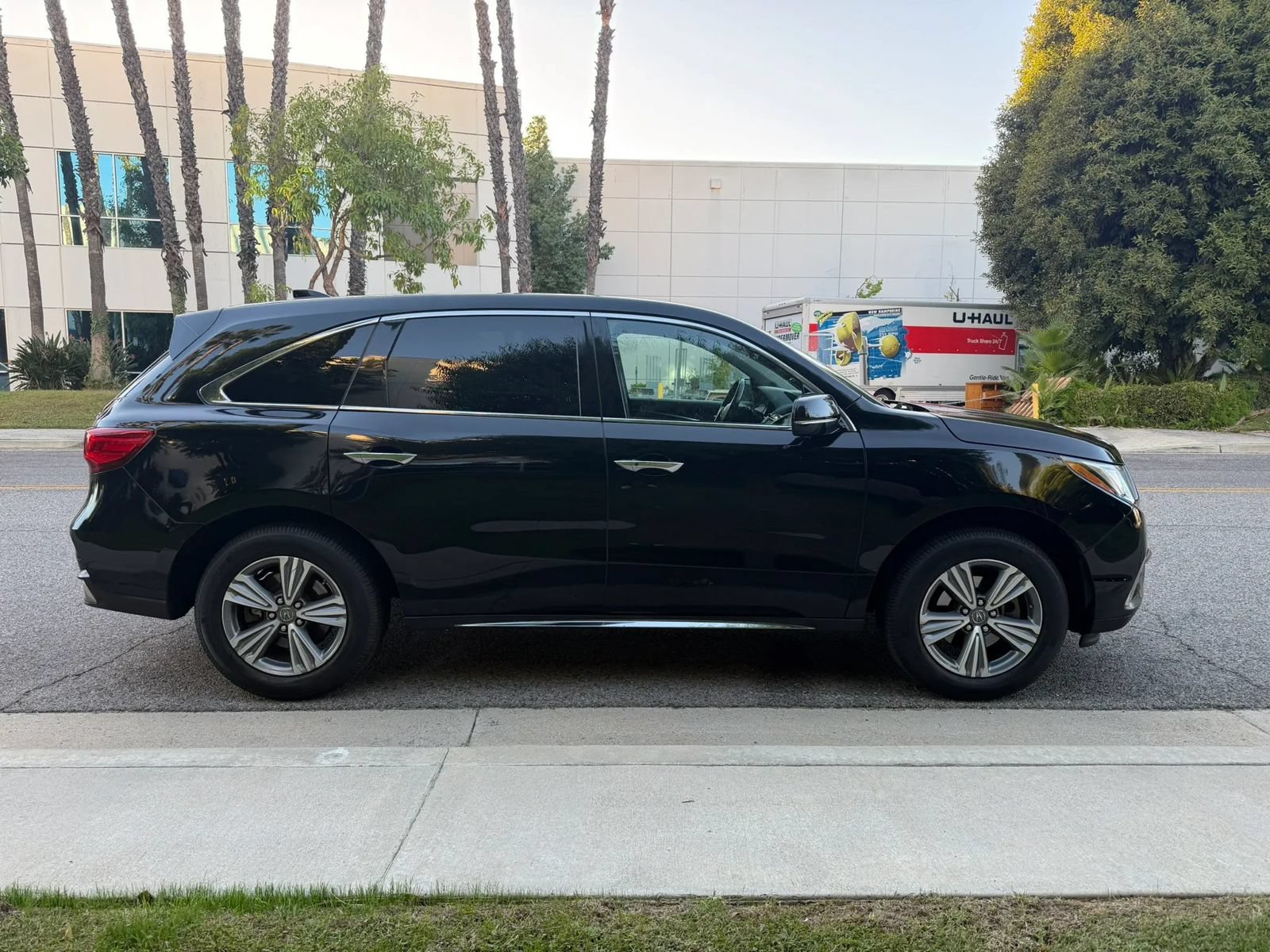 Used 2020 Acura MDX FWD image 4