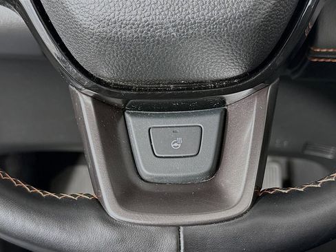 Used 2023 Honda Pilot TrailSport image 14