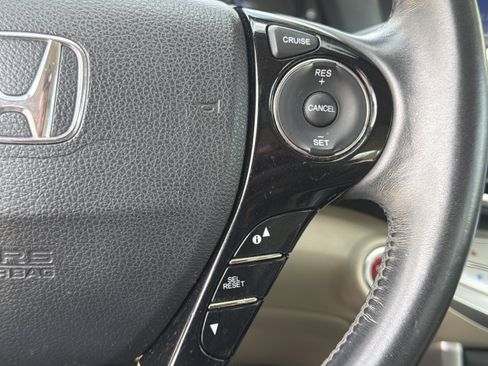 Used 2015 Honda Accord EX-L image 13