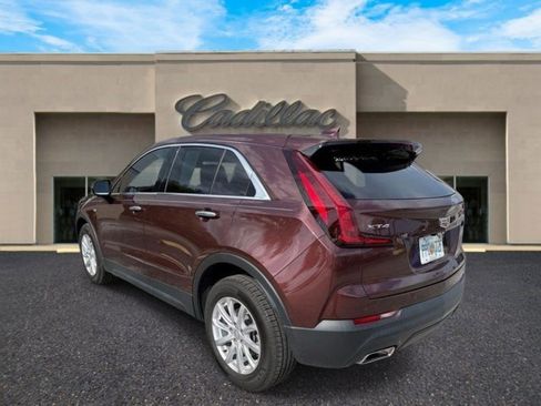 Certified 2023 Cadillac XT4 Luxury w/ Cold Weather Package FWD image 5