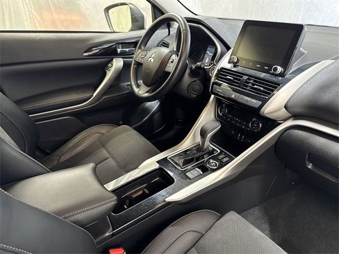 Used 2022 Mitsubishi Eclipse Cross SE image 27