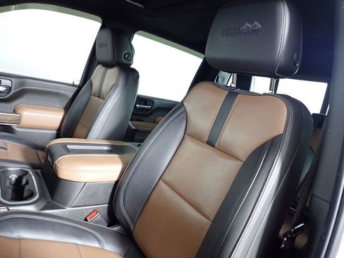 Used 2022 Chevrolet Silverado 3500 High Country w/ Z71 Off-Road Package image 26