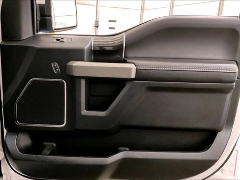 Used 2019 Ford F150 Raptor w/ Equipment Group 802A Luxury AWD/4WD image 23