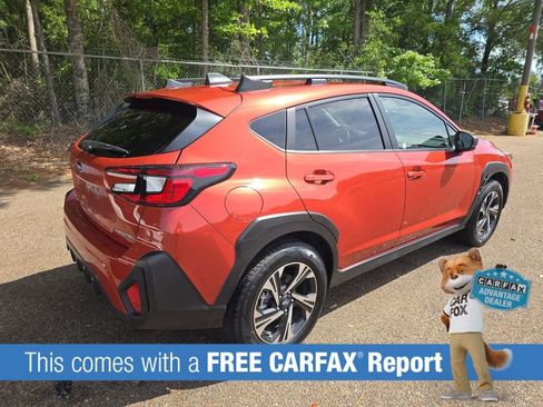 Used 2025 Subaru Crosstrek 2.0i Premium AWD/4WD image 2