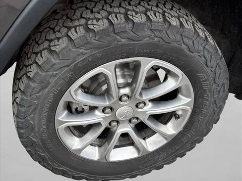 Used 2014 Jeep Grand Cherokee Limited AWD/4WD image 9