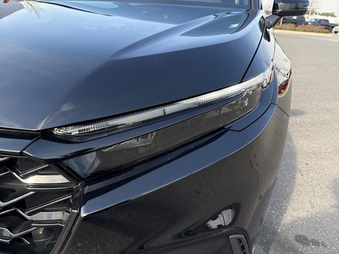 Used 2024 Honda CR-V Sport-L image 11