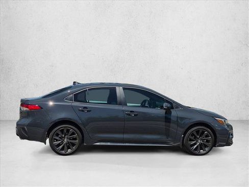 Used 2025 Toyota Corolla SE FWD image 4