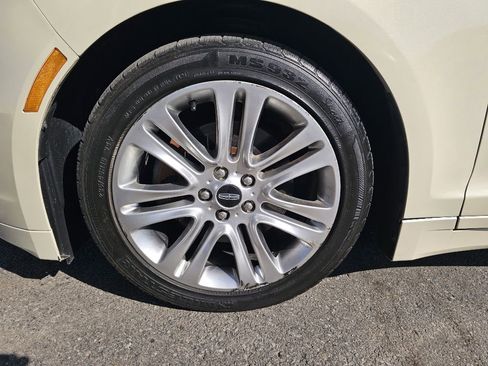 Used 2015 Lincoln MKZ AWD image 15