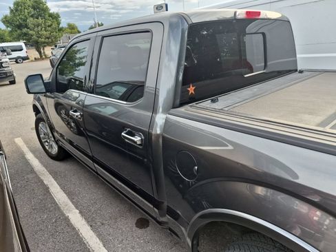 Used 2019 Ford F150 Platinum w/ Equipment Group 701A Luxury AWD/4WD image 8