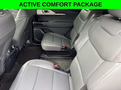 New 2026 Ford Explorer Active w/ Active Comfort Package AWD/4WD image 19