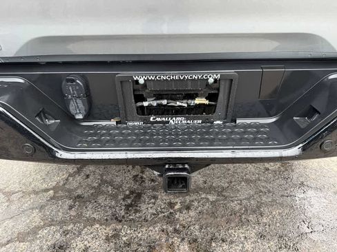 Used 2025 Chevrolet Colorado Trail Boss image 28