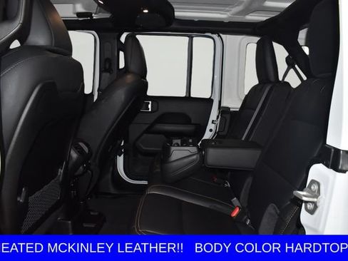Used 2024 Jeep Wrangler Unlimited Sahara w/ Technology Group AWD/4WD image 23