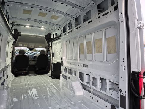 New 2026 Ford Transit 250 148 High Roof Extended image 12