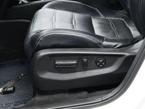 Used 2018 Honda CR-V EX-L image 11