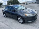 Used 2018 Ford Focus SE image 2