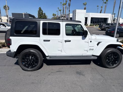 Used 2023 Jeep Wrangler Unlimited Sahara AWD/4WD image 10