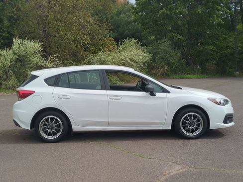 Used 2022 Subaru Impreza 2.0i AWD/4WD image 6