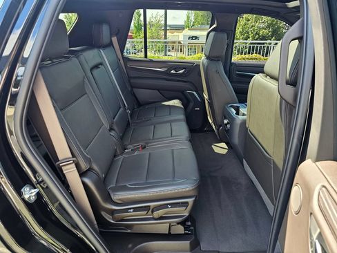 Used 2024 GMC Yukon Denali w/ Max Trailering Package AWD/4WD image 13