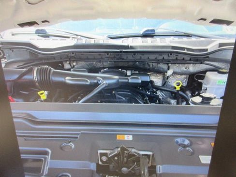 Used 2019 Ford F550 4x4 Crew Cab Super Duty image 13
