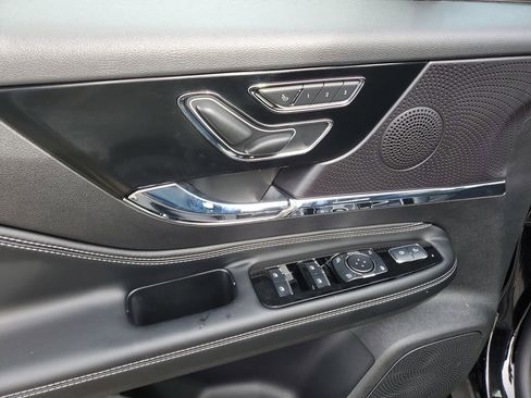 New 2026 Lincoln Corsair Premiere image 19