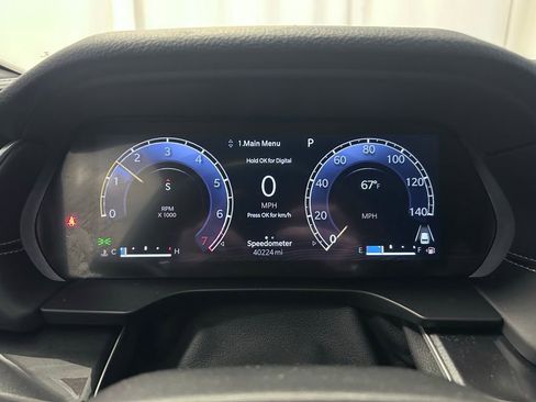 Used 2022 Jeep Grand Cherokee Altitude image 12