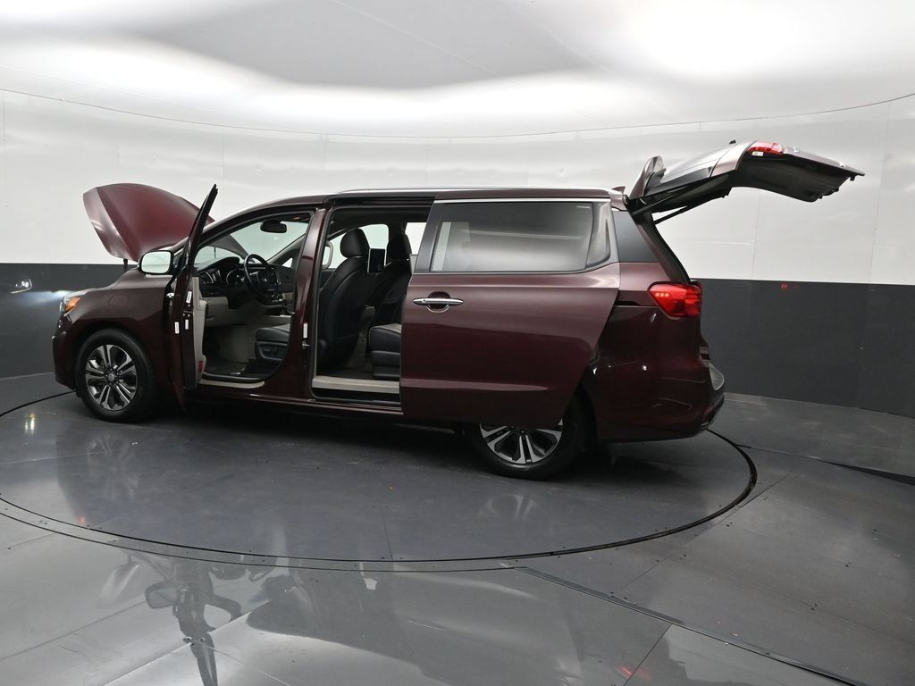 Used 2020 Kia Sedona SX FWD image 34