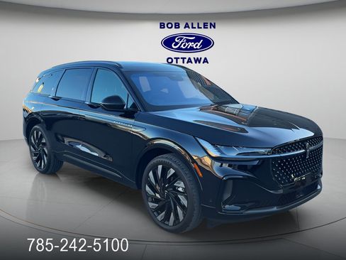 Used 2024 Lincoln Nautilus Reserve w/ Equipment Group 203A image 7