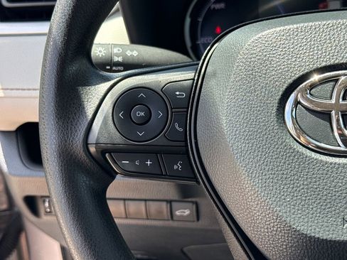 Used 2024 Toyota RAV4 XLE w/ Convenience Package image 16